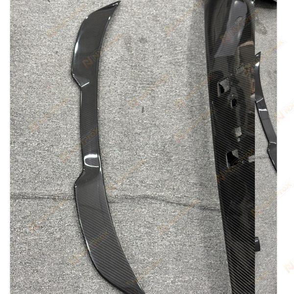 Aston Martin DBX 707 Dry Carbon Fiber Kit: Front Bumper | Rear Bumper ...